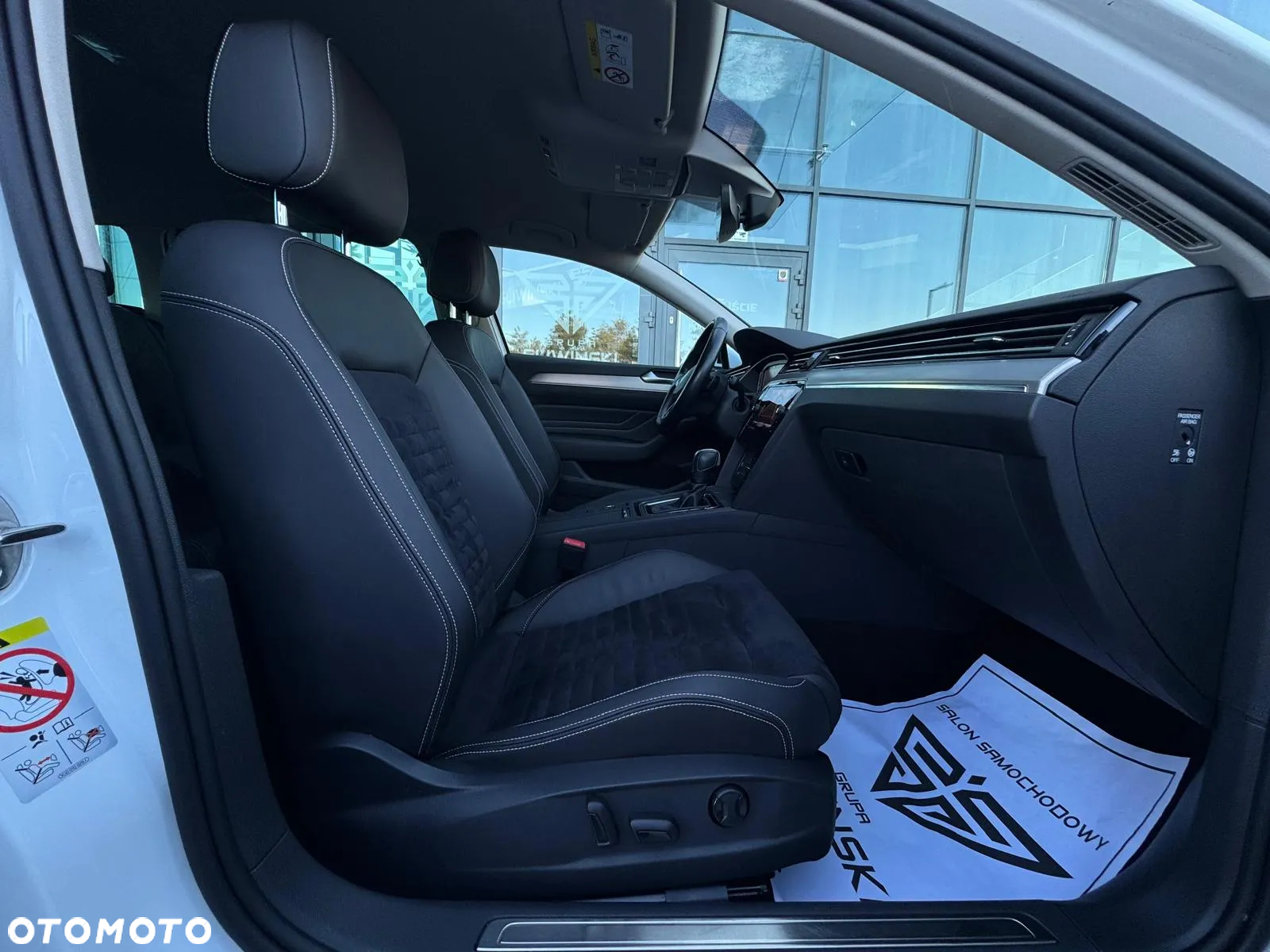 Volkswagen Passat 2.0 TDI 4Mot Elegance DSG - 24