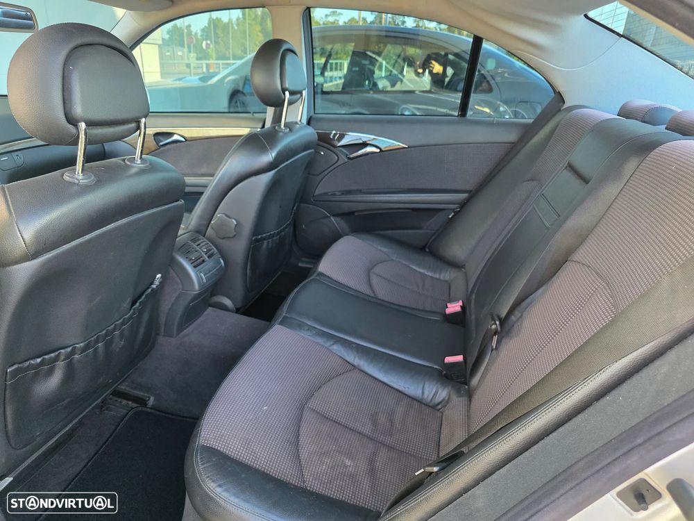 Mercedes-Benz E 220 CDi Avantgarde - 15