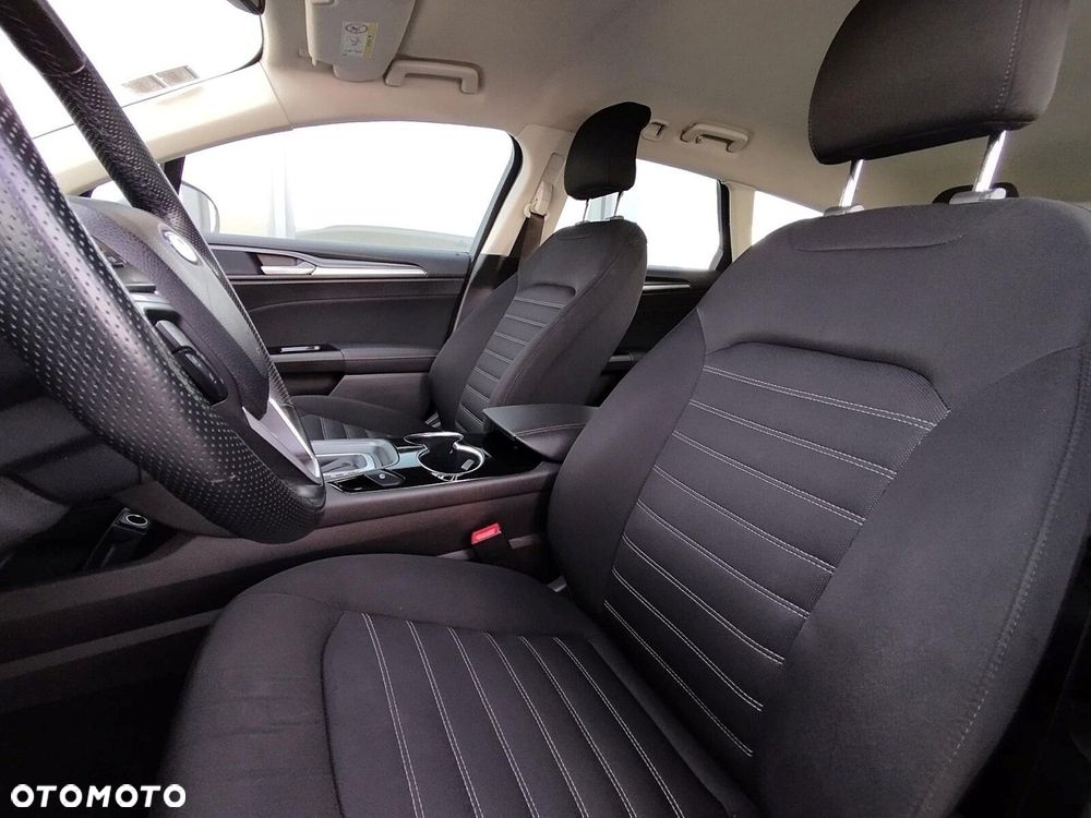 Ford Mondeo - 12
