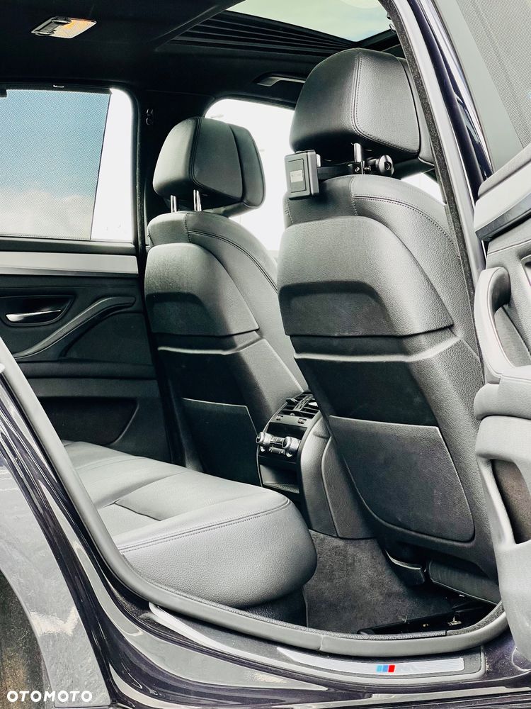 BMW Seria 5 530d xDrive - 11
