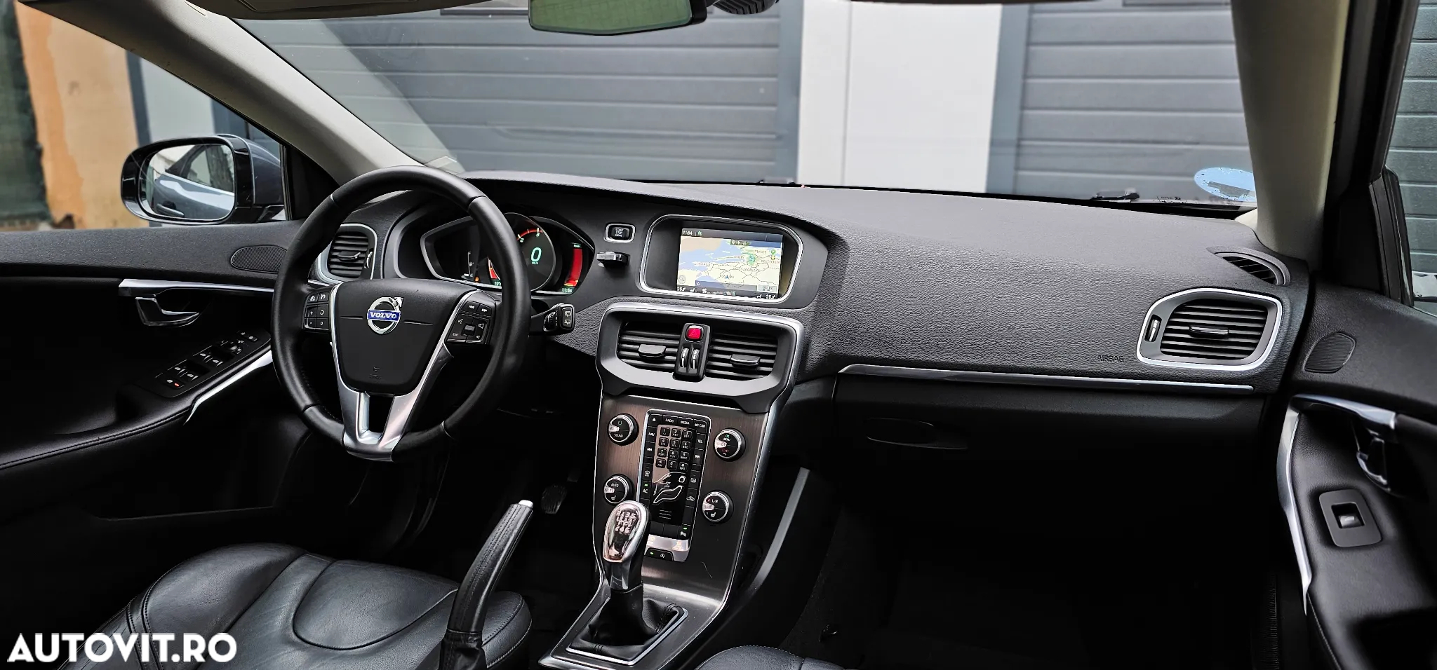Volvo V40 D2 Summum - 11