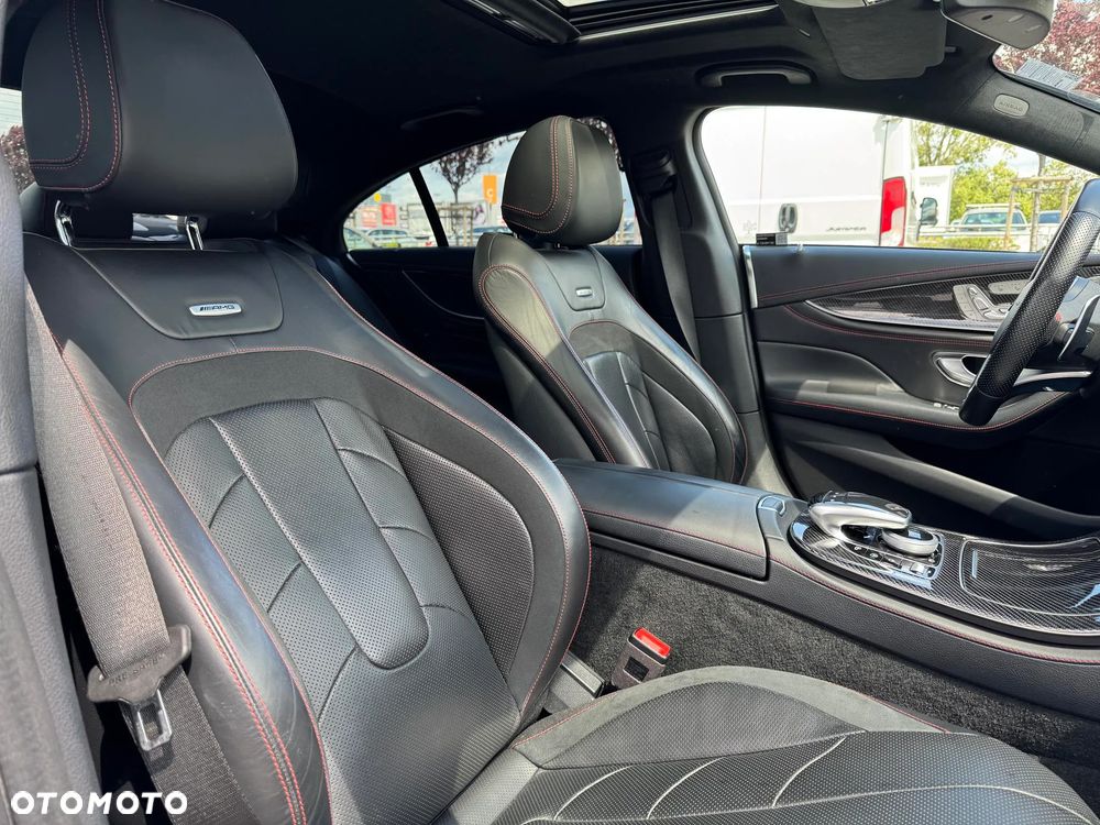 Mercedes-Benz CLS - 14