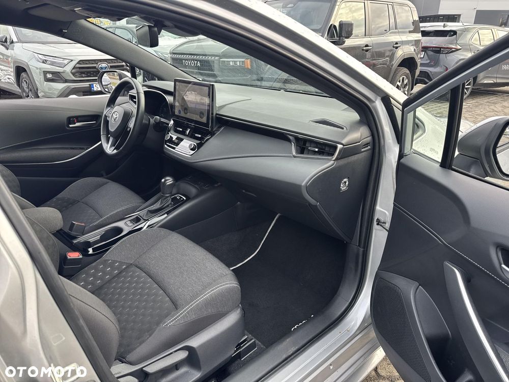 Toyota Corolla 1.8 Hybrid Comfort - 23