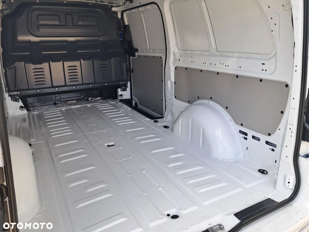 Mercedes-Benz eVito 112 Furgon ekstra długi - 19