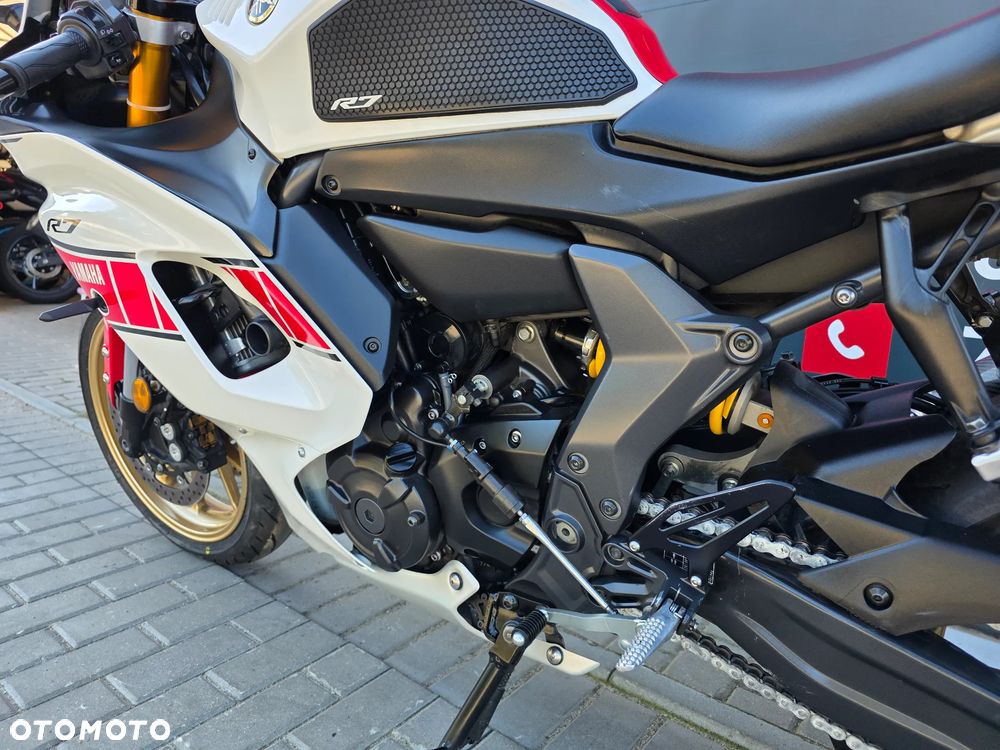 Yamaha R7 - 10