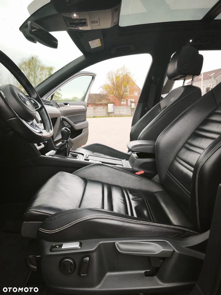 Volkswagen Passat 2.0 TDI SCR (BlueMotion Technology) Highline - 31
