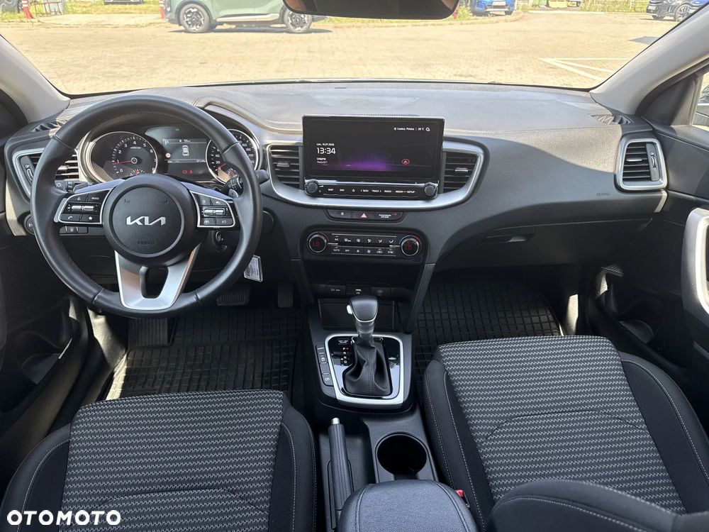 Kia Ceed 1.5 T-GDI M DCT - 25