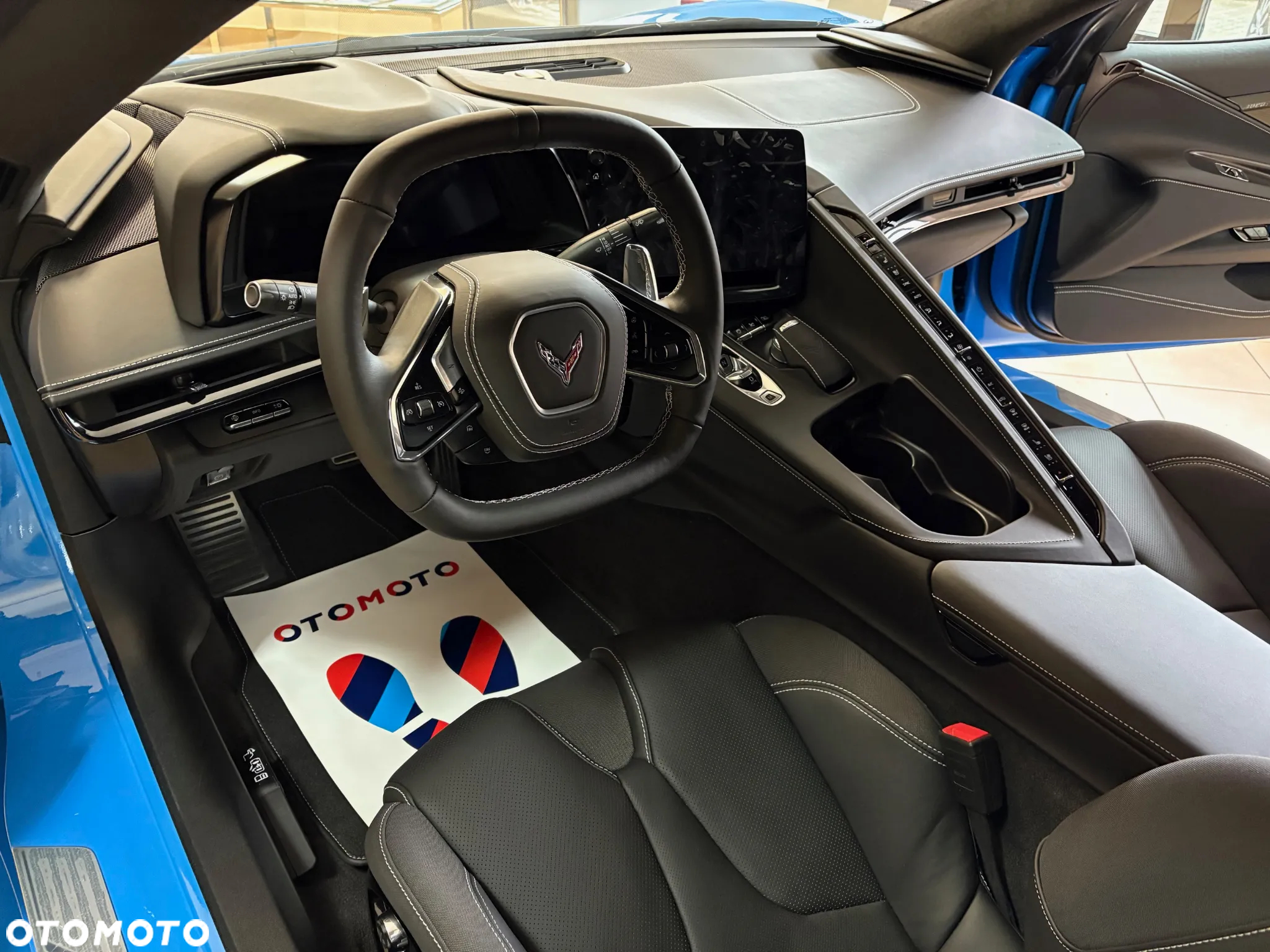 Chevrolet Corvette - 11