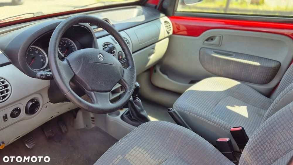 Renault Kangoo 1.6 16V Privilege - 7