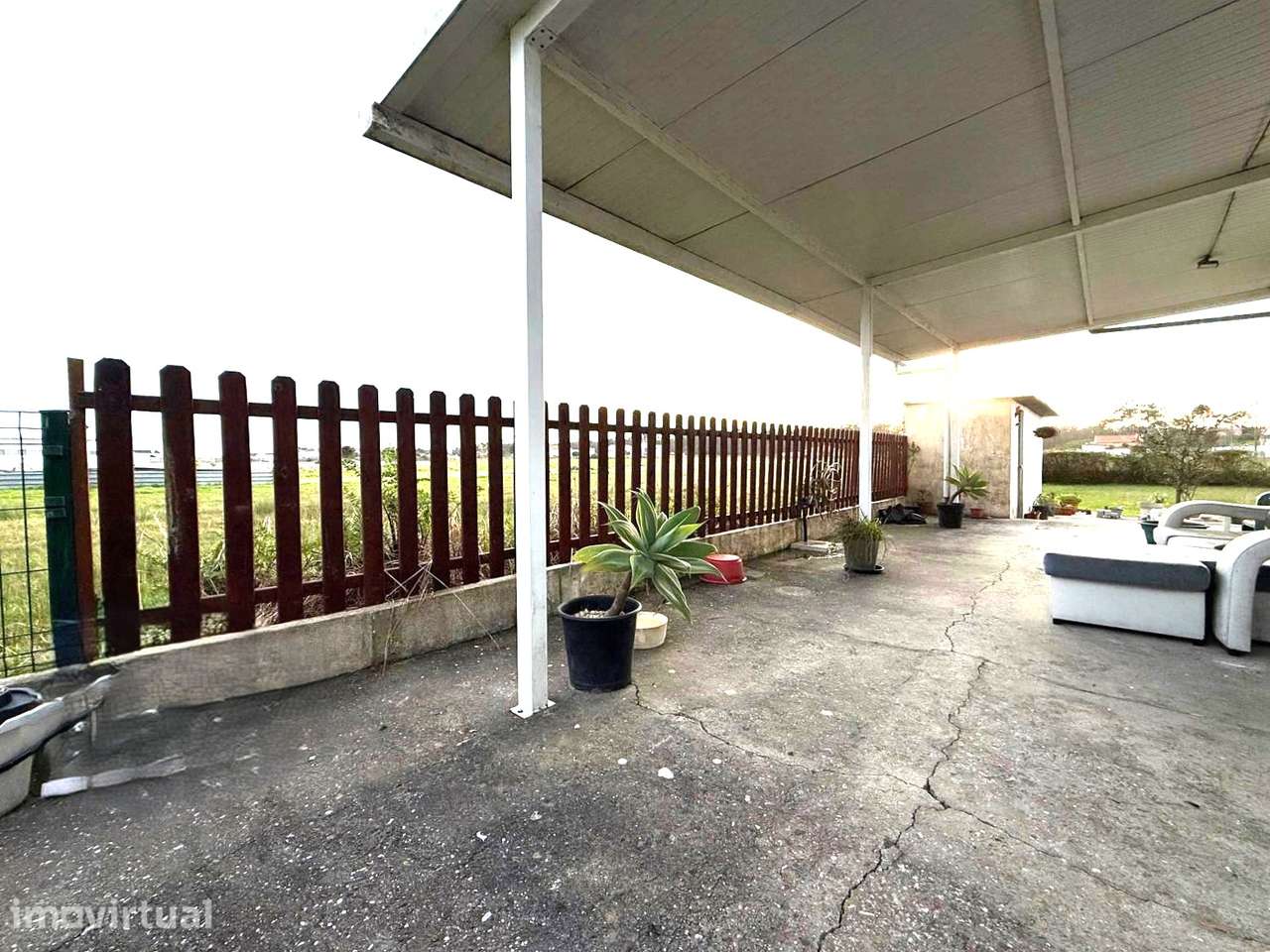 Casa térrea isolada no Torrão do Lameiro, situada junto à Ria - Grande imagem: 4/25
