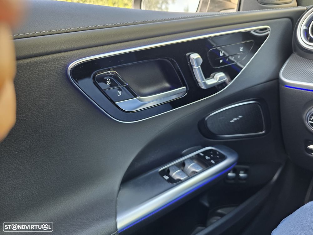 Mercedes-Benz C 300 e T 9G-TRONIC AMG Line - 24