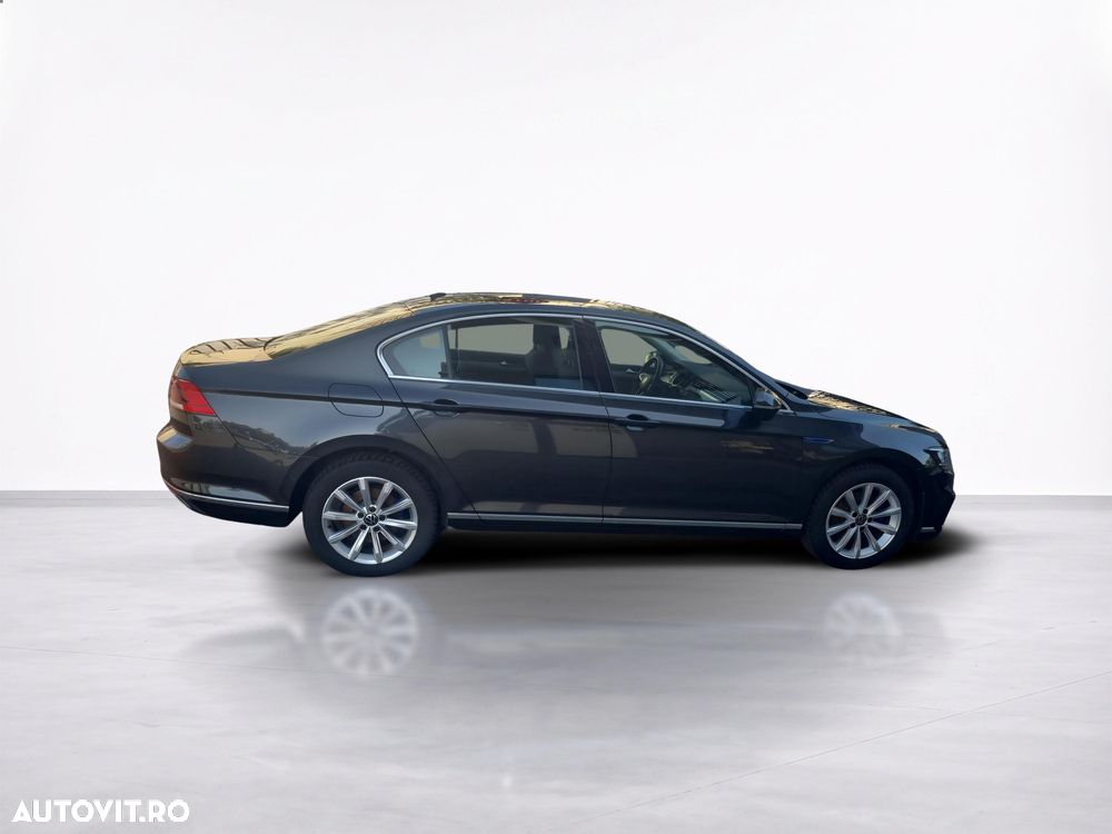 Volkswagen Passat - 7