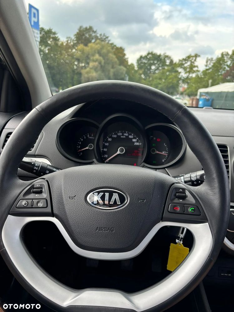 Kia Picanto 1.2 Fifa World Cup Edition - 23