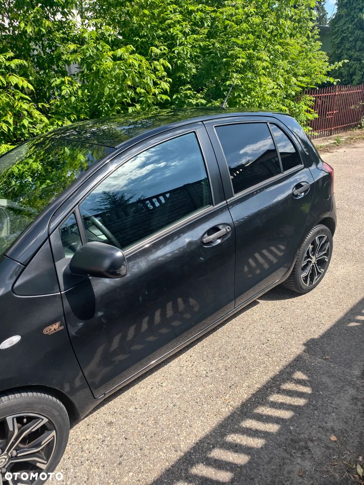Toyota Yaris 1.3 Sol - 16
