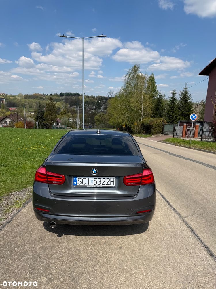 BMW Seria 3 318i Sport Line - 7