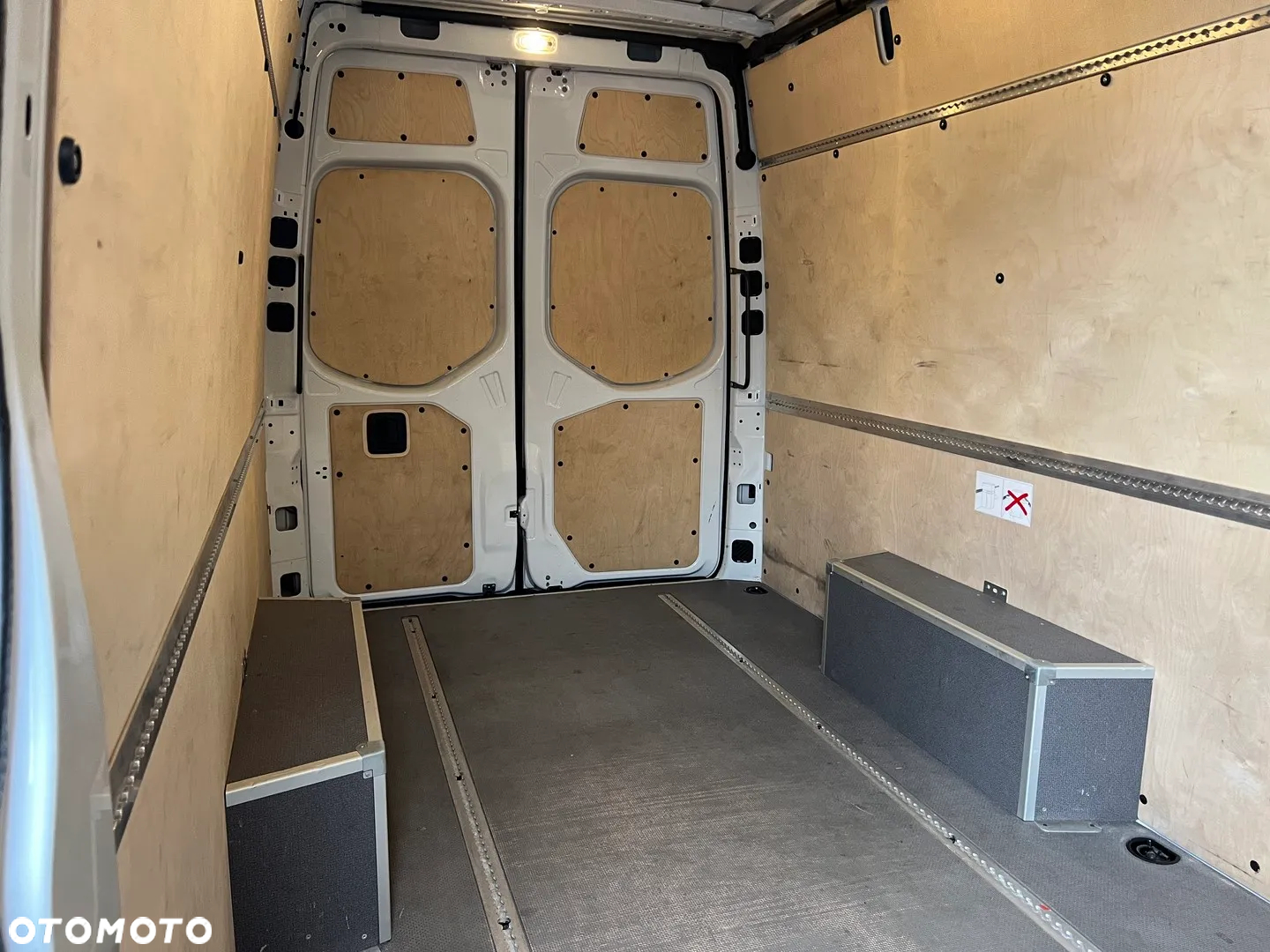 Mercedes-Benz Sprinter - 35