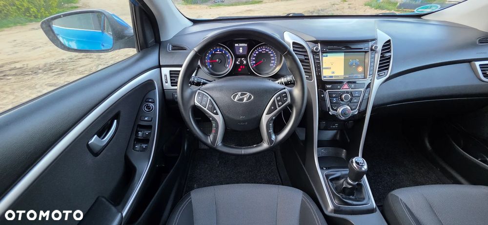 Hyundai i30 blue 1.4 Style - 17