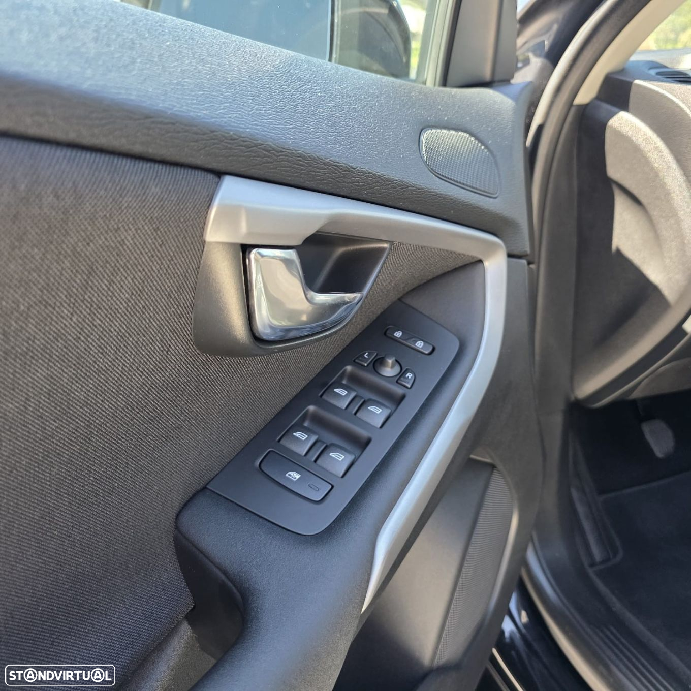 Volvo V40 1.6 D2 Eco Momentum - 8