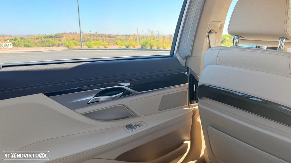 BMW 730 - 18