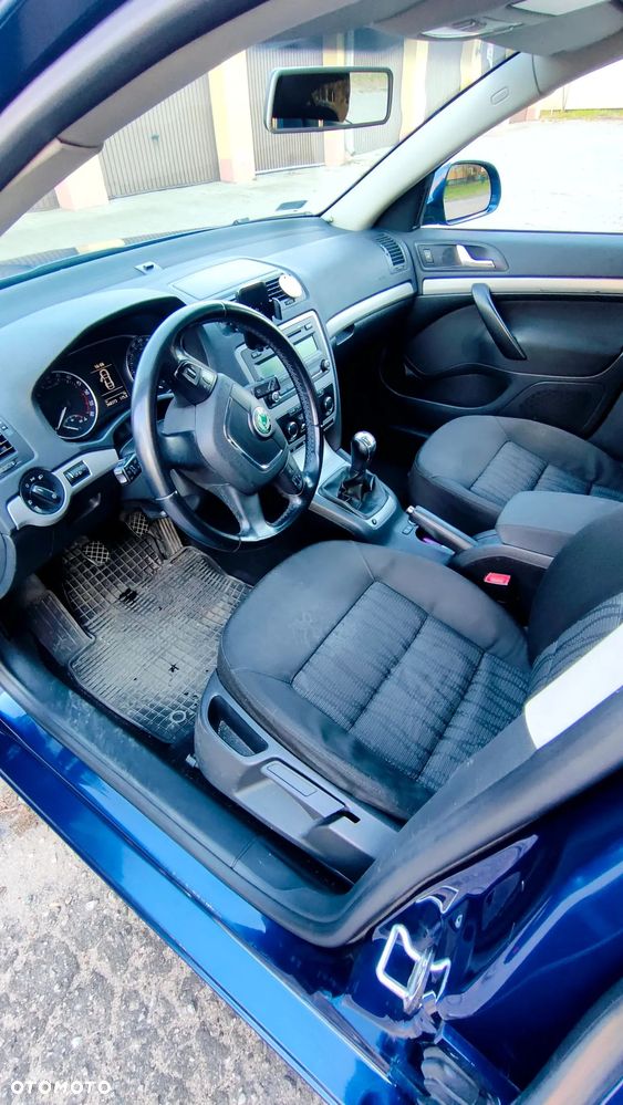 Skoda Octavia 2.0 TDI Ambiente - 11