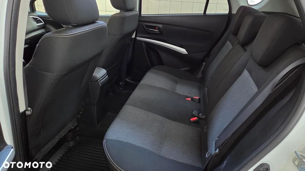 Suzuki SX4 S-Cross 1.6 Premium - 10