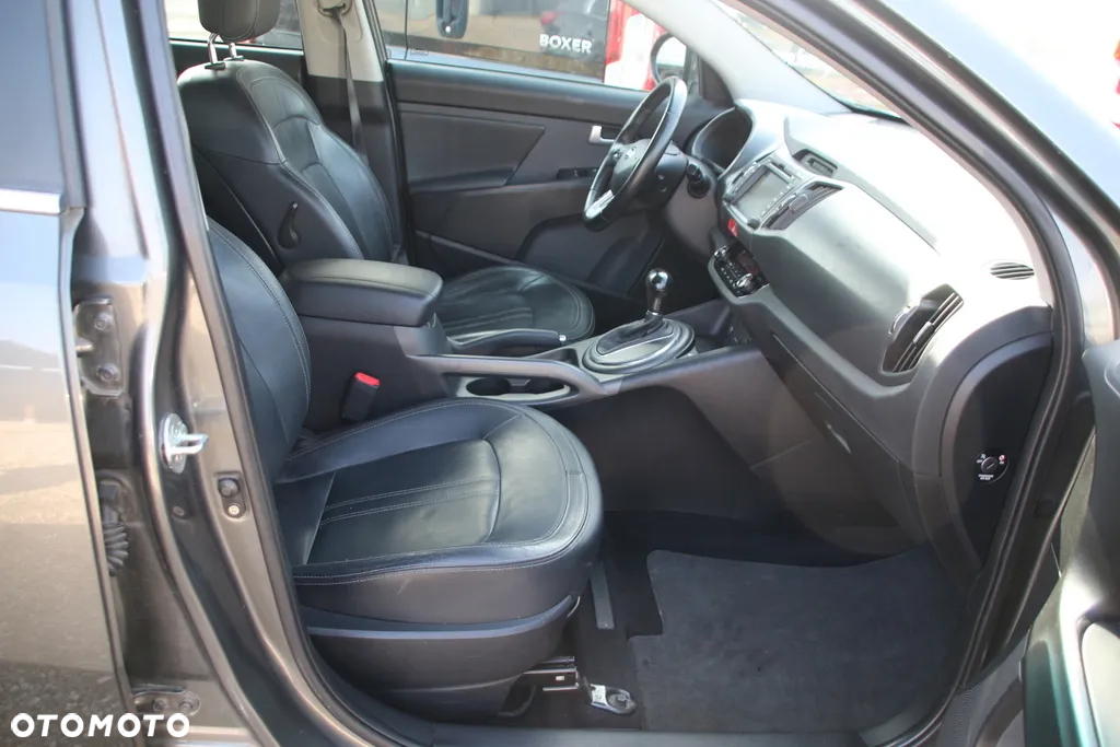 Kia Sportage 2.0 CVVT 2WD Spirit - 33