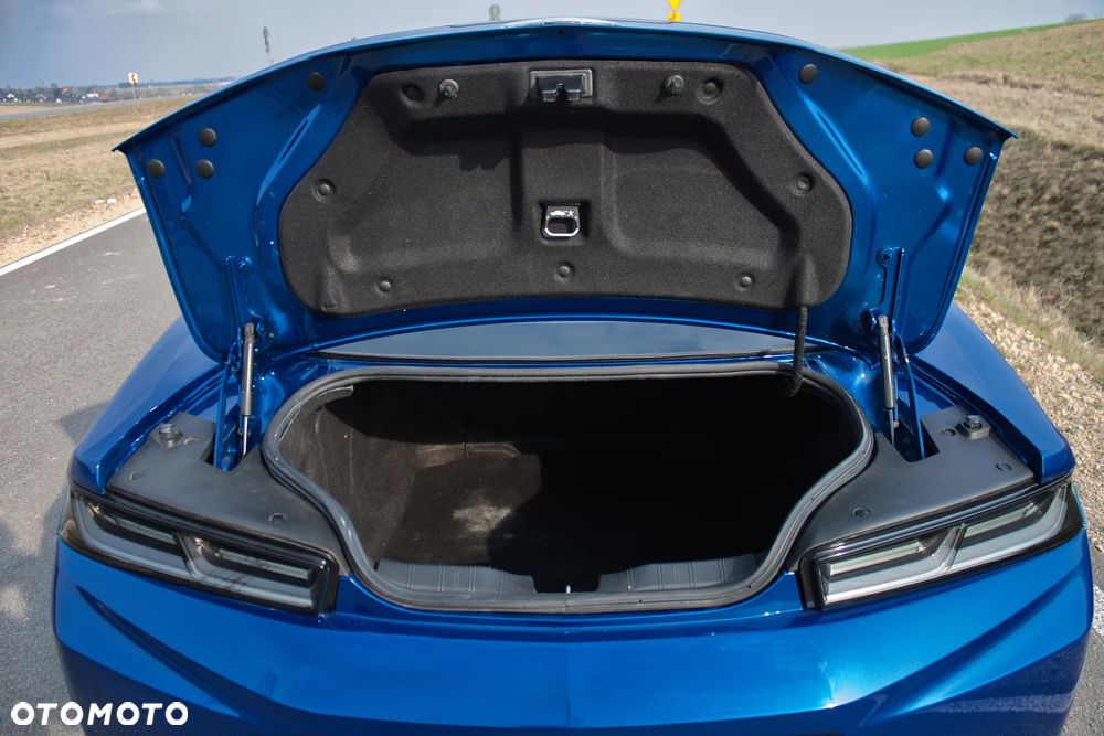Chevrolet Camaro - 12