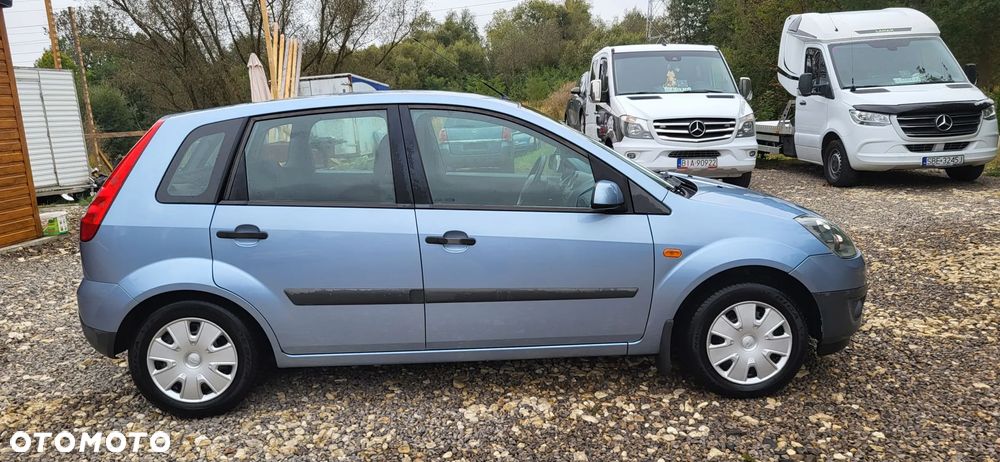 Ford Fiesta 1.4 Trend - 35