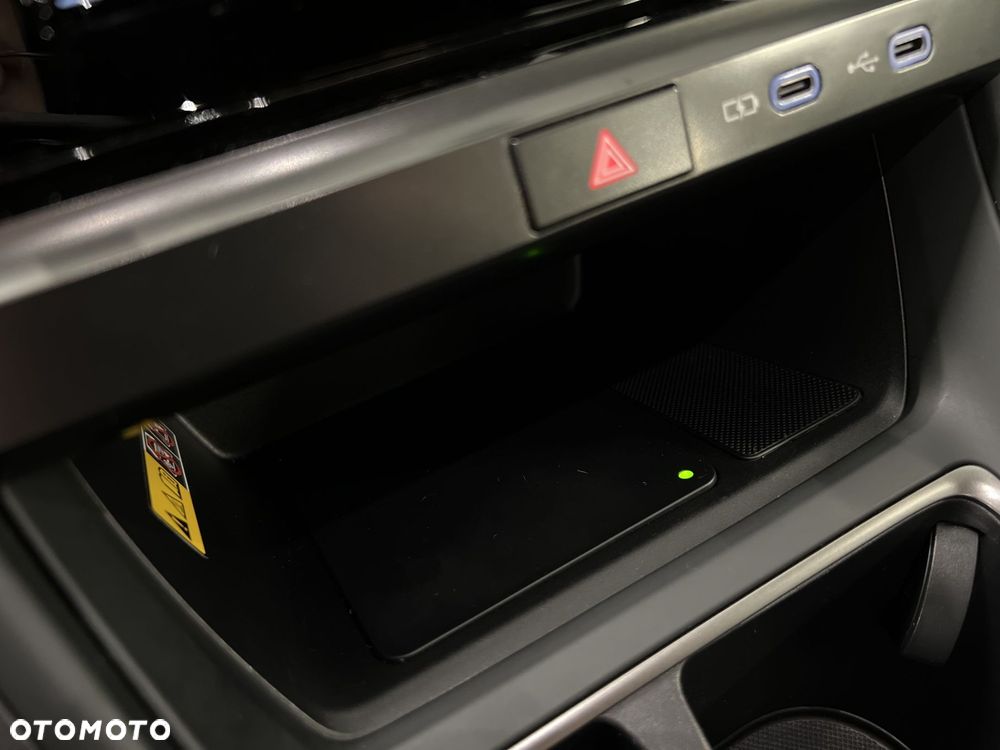 Lexus LBX 1.5 Hybrid - 38