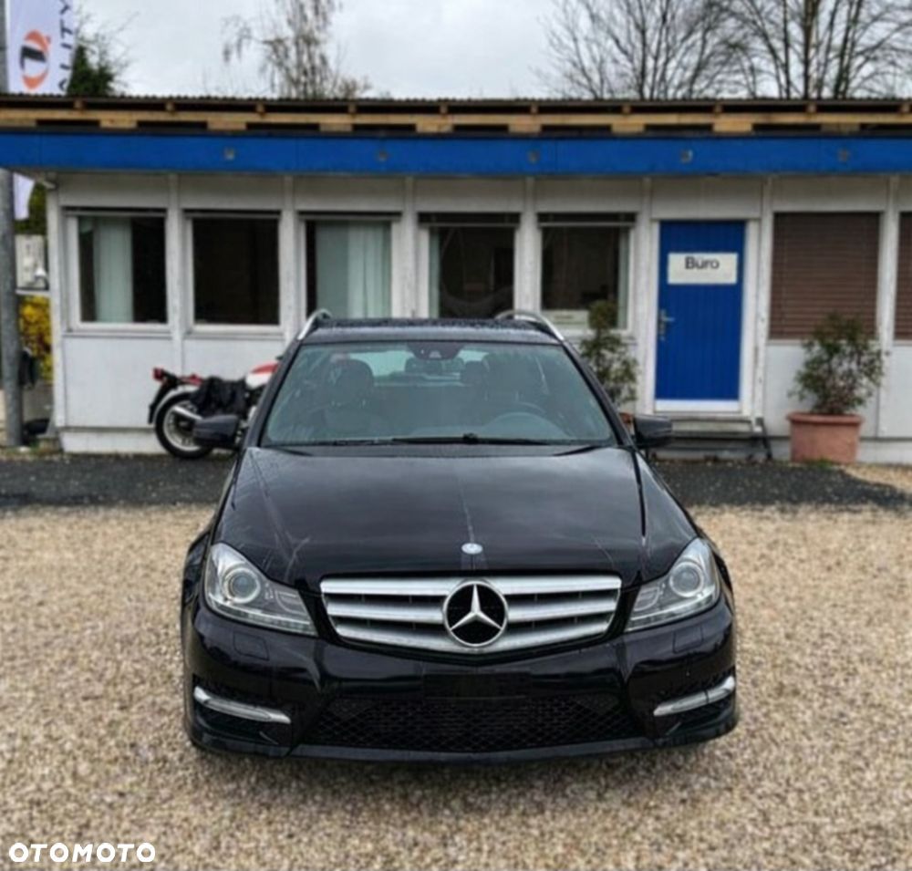 Mercedes-Benz Klasa C 300 CDI DPF 4Matic (BlueEFFICIENCY) 7G-TRONIC Avantgarde - 2