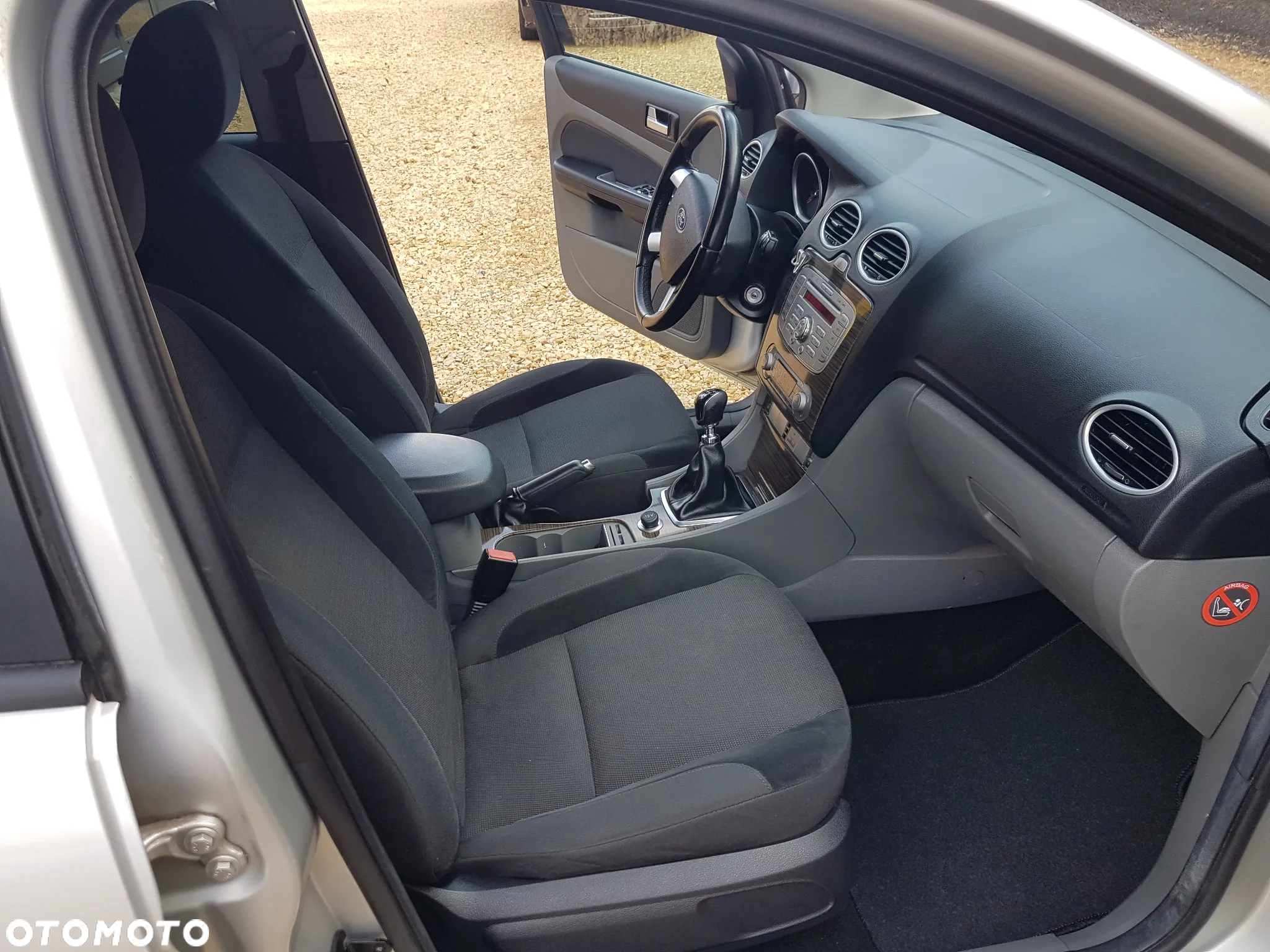Ford Focus 2.0 TDCi DPF Ghia - 15