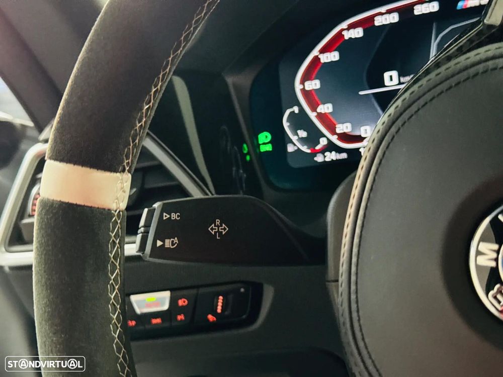 BMW M240i xDrive Auto - 25