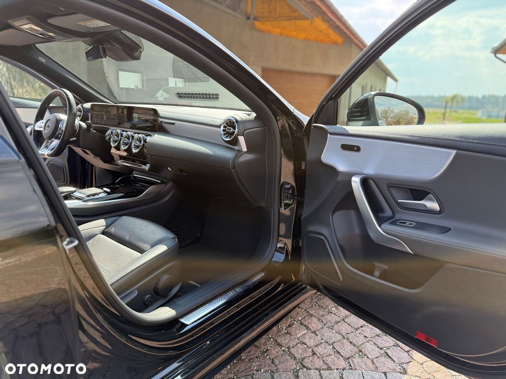 Mercedes-Benz Klasa A 35 AMG 4-Matic 7G-DCT - 22