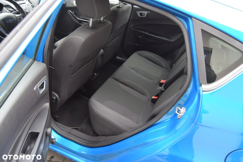 Ford Fiesta 1.5 TDCi Celebration - 16