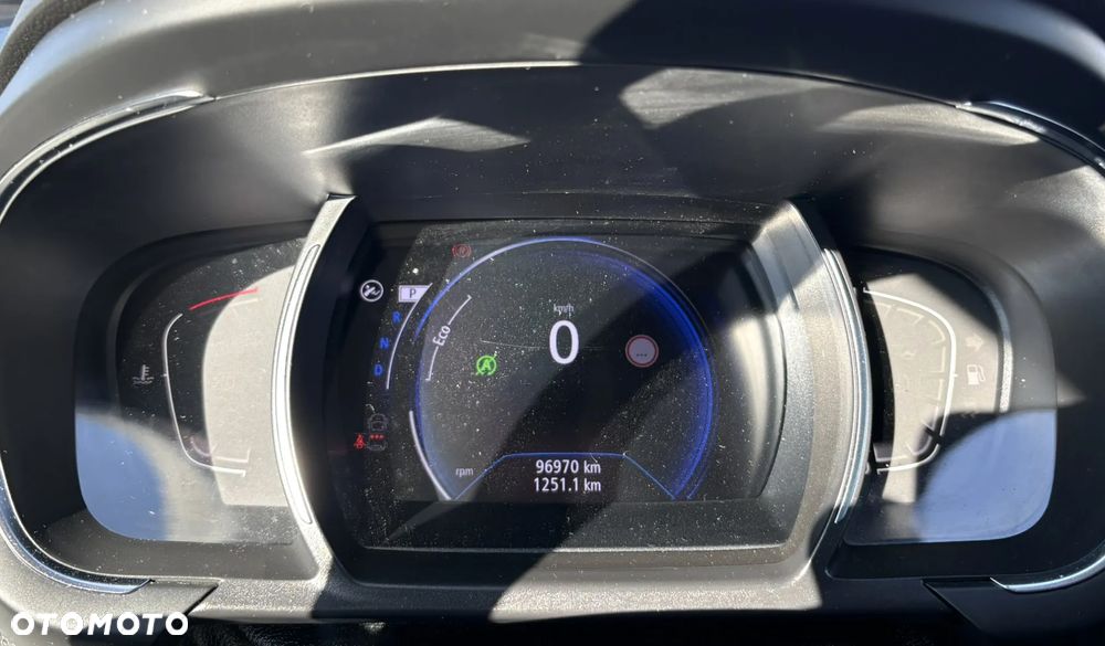 Renault Scenic BLUE dCi 120 EDC BOSE EDITION - 12