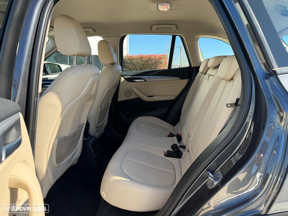 BMW X1 16 d sDrive Line Sport - 4