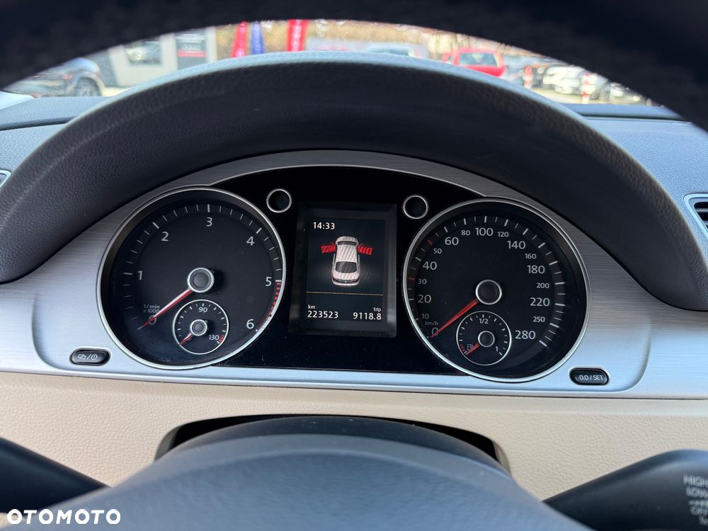 Volkswagen Passat CC - 33