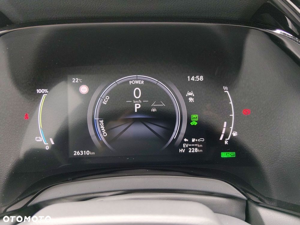 Lexus RX 450h+ Omotenashi - 17