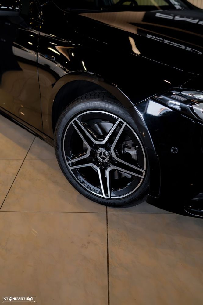 Mercedes-Benz A 250 e 8G-DCT Edition AMG Line - 9