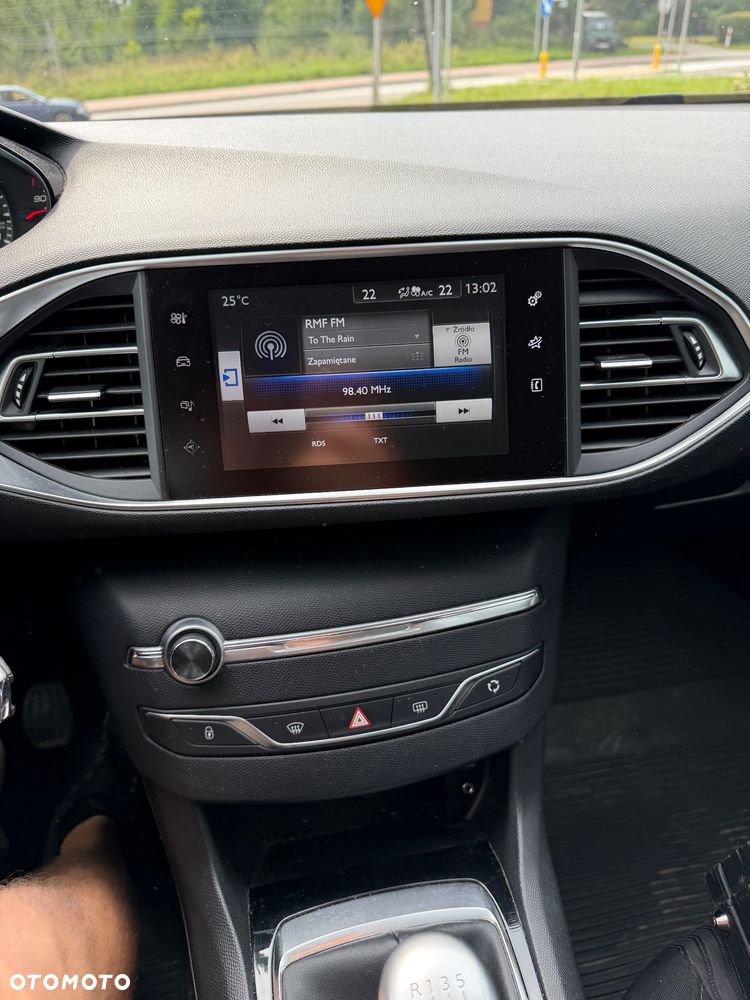 Peugeot 308 1.2 PureTech Style S&S - 32