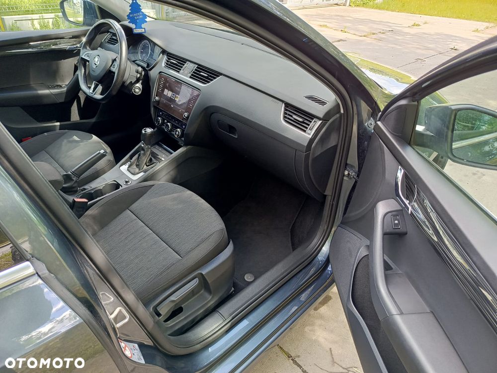 Skoda Octavia 2.0 TDI DSG Style - 8