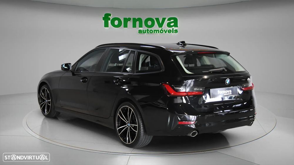 BMW 318 d Touring Advantage - 8