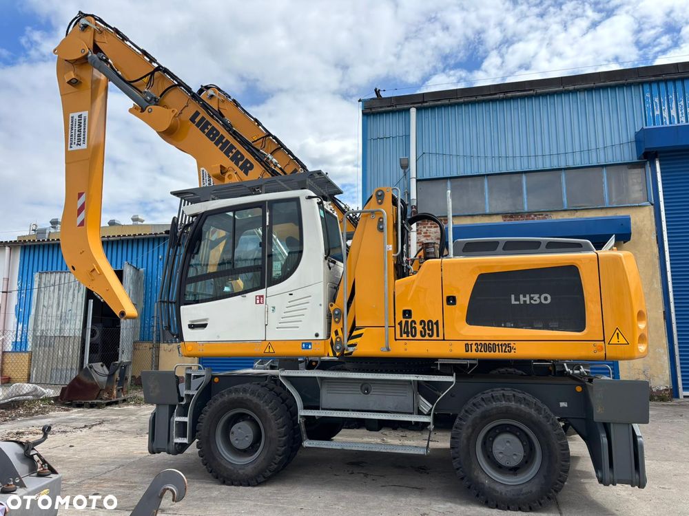 Liebherr LH 30 M - 2