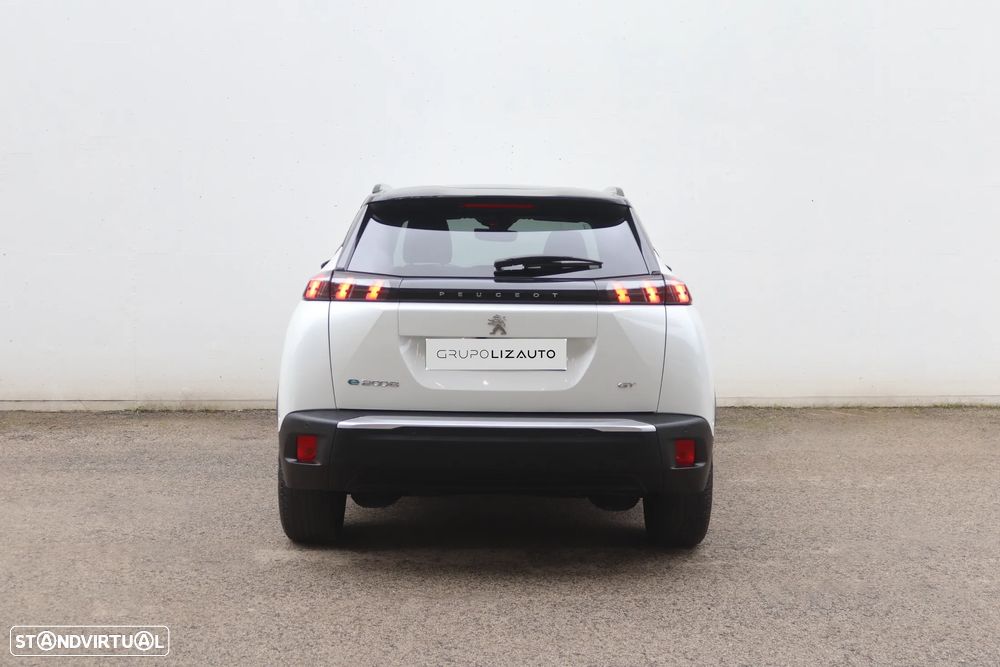 Peugeot e-2008 50 kWh GT - 4