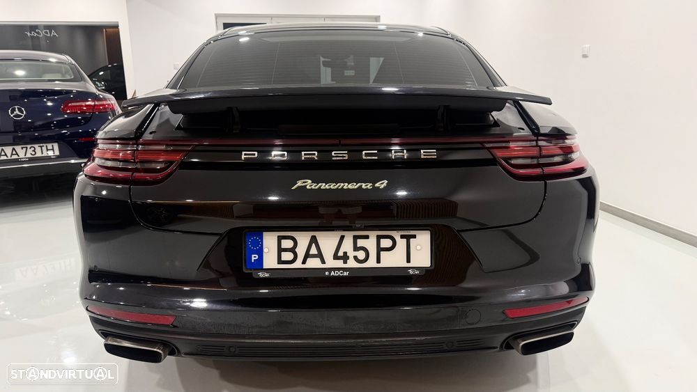 Porsche Panamera 4 E-Hybrid - 6