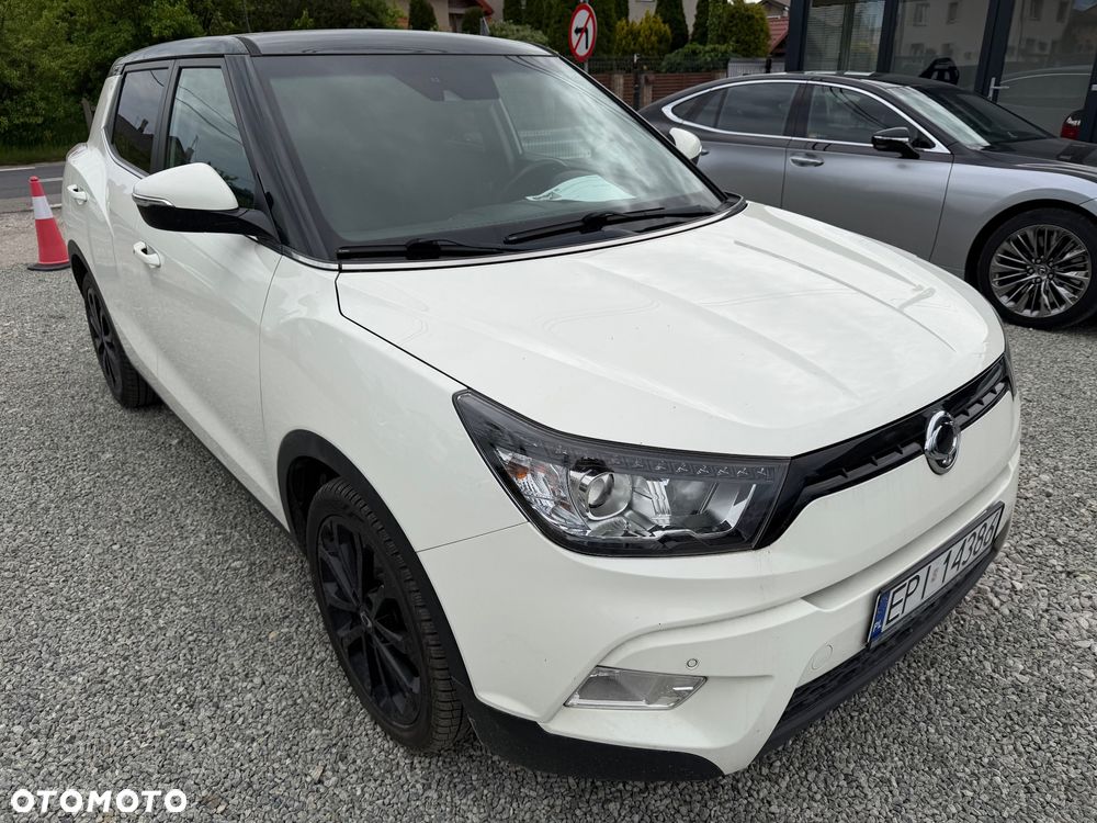 SsangYong/KGM Tivoli e-XGi 160 2WD Black+White - 10
