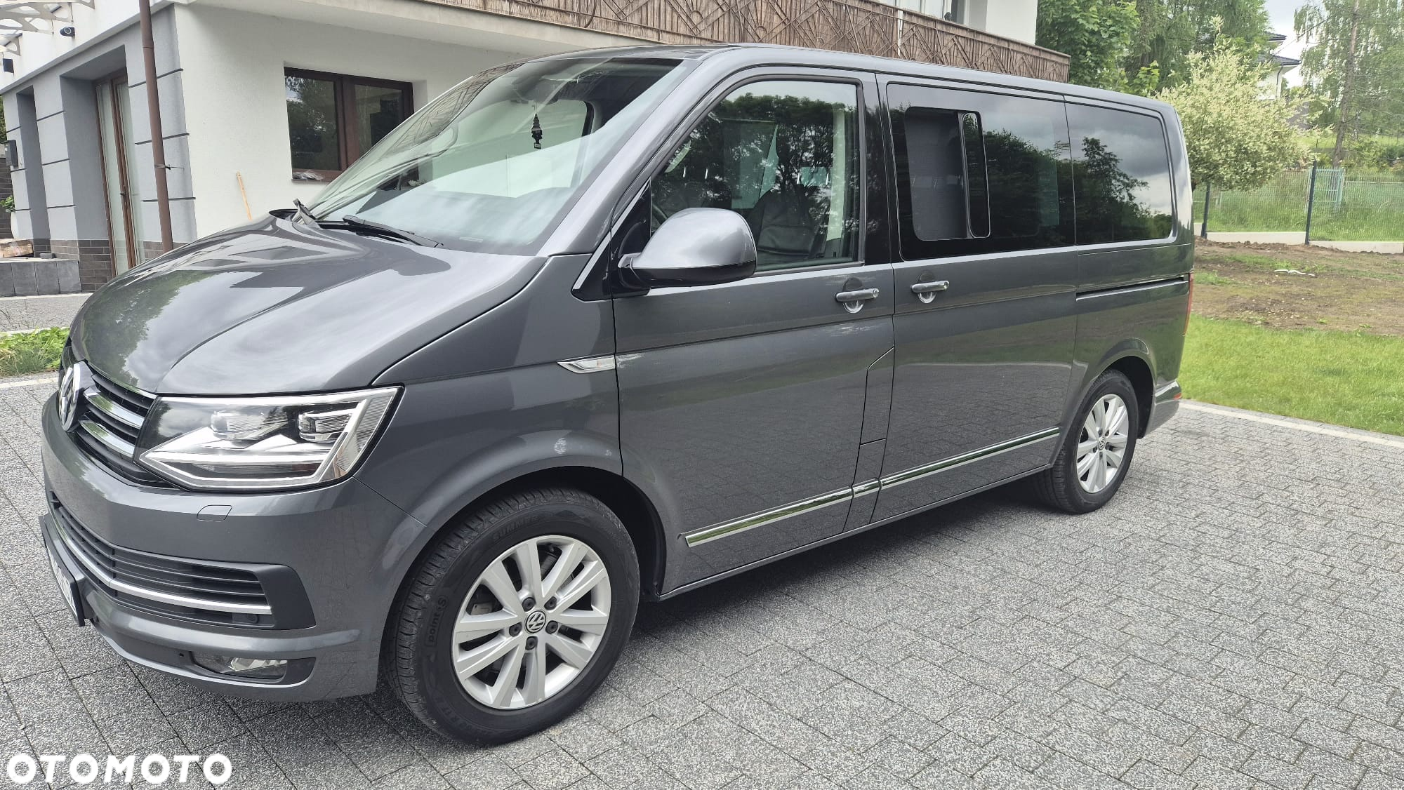 Volkswagen Multivan - 4