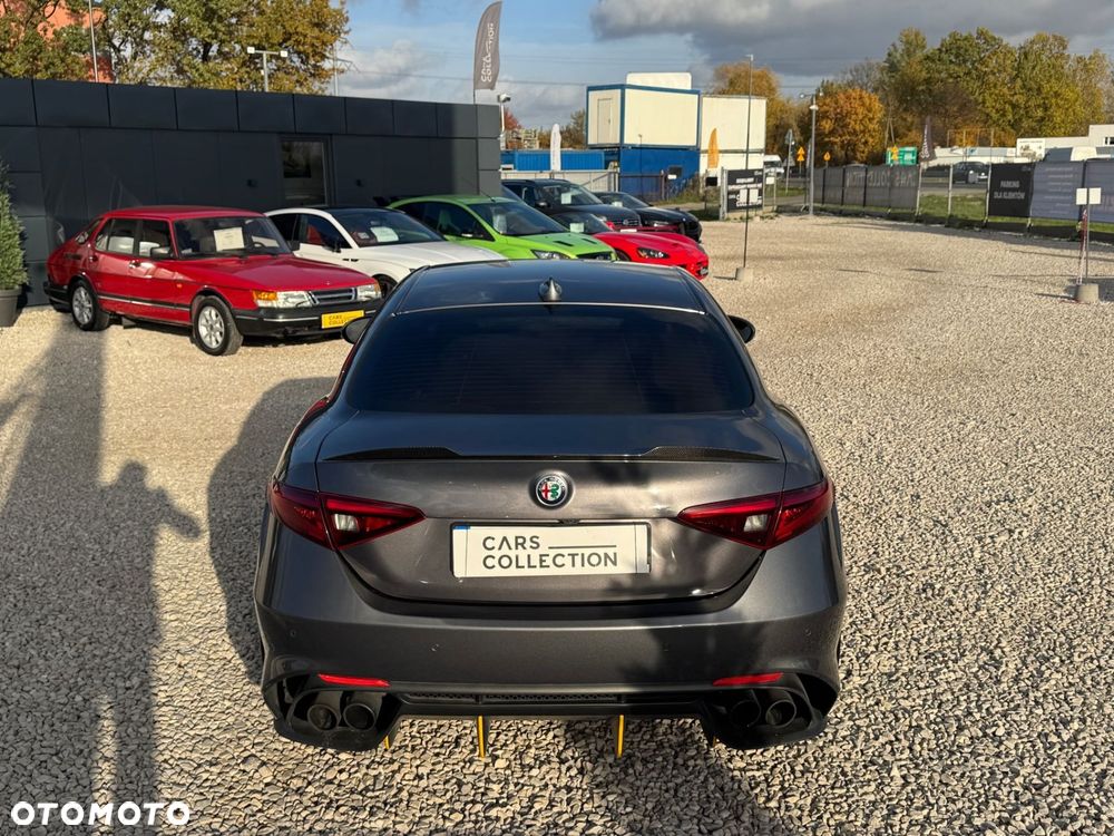 Alfa Romeo Giulia 2017 photo 5