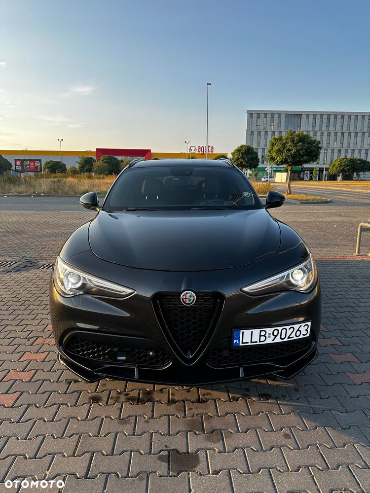 Alfa Romeo Stelvio 2.0 Turbo 16V AT8-Q4 Veloce - 5