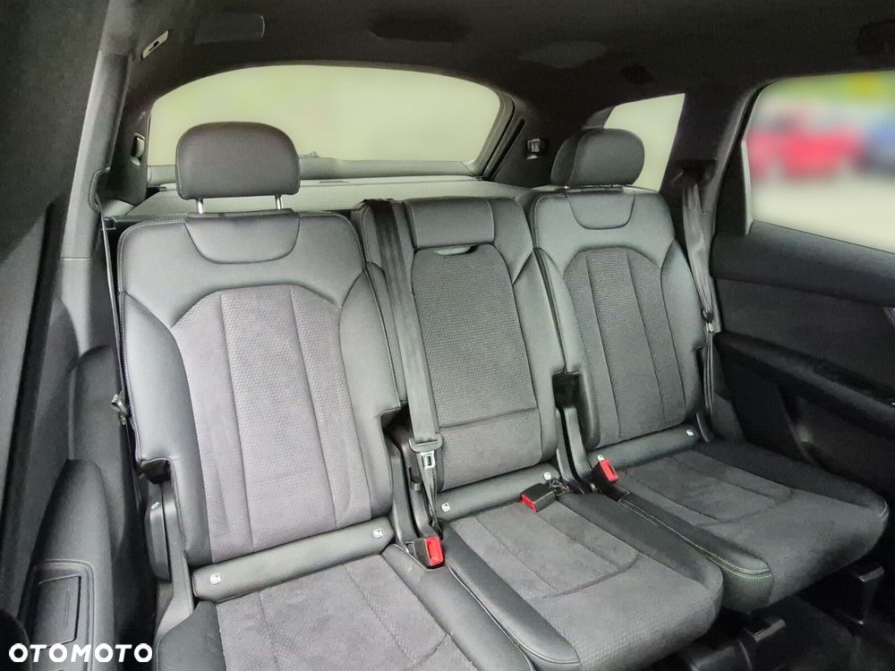 Audi Q7 - 12